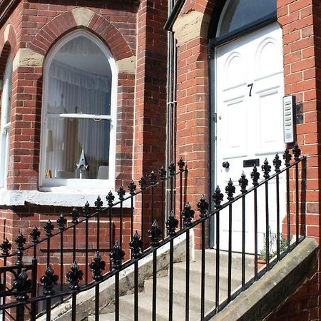 No3 By The Sea Apartment Whitby Esterno foto